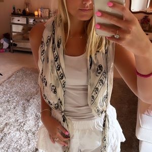 Authentic alexander McQueen skull scarf!